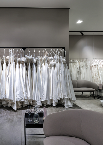 Private Brautkleidanprobe in einer Brautboutique in München